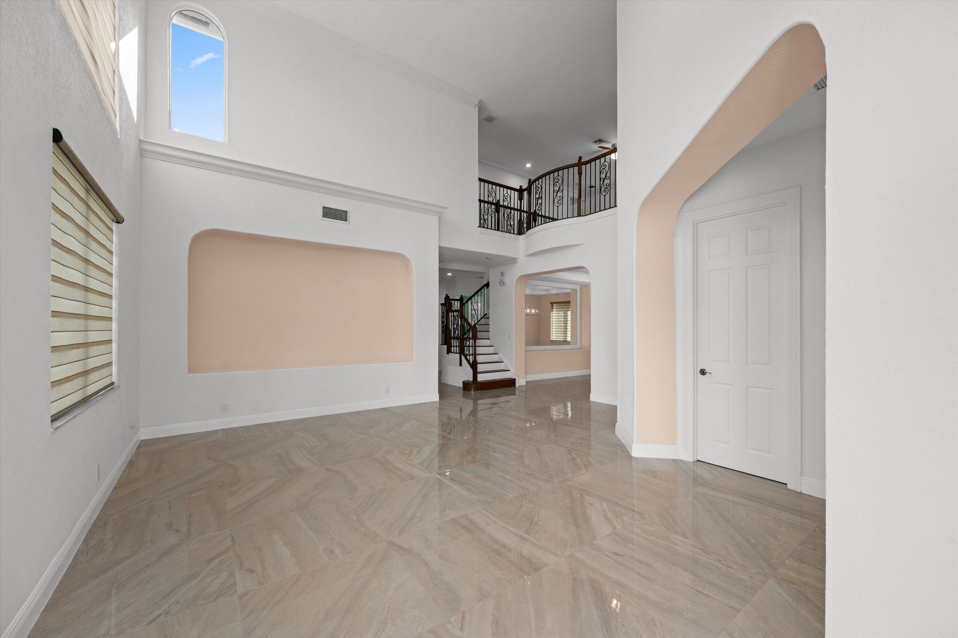  Residence photo 6