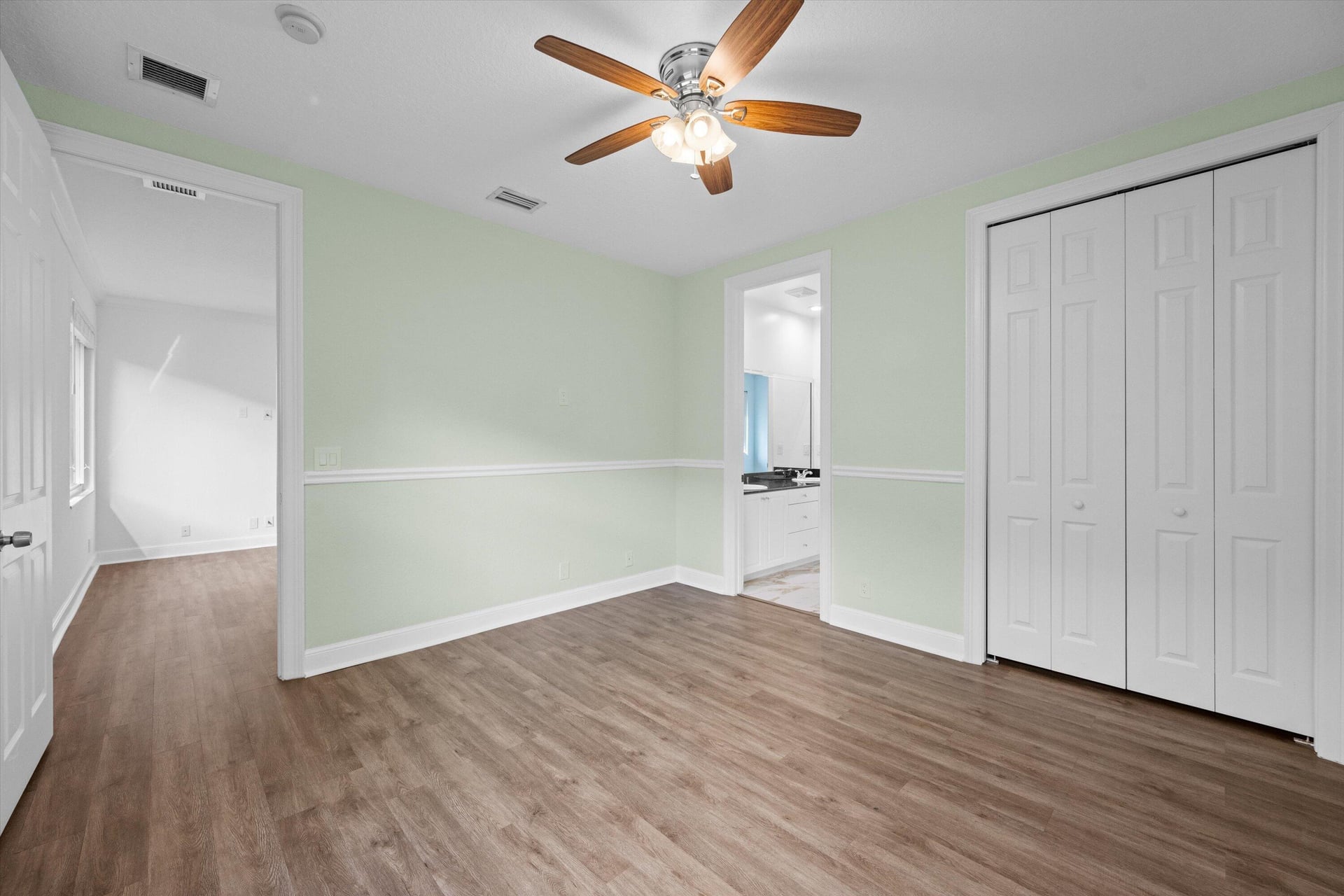  Residence photo 33