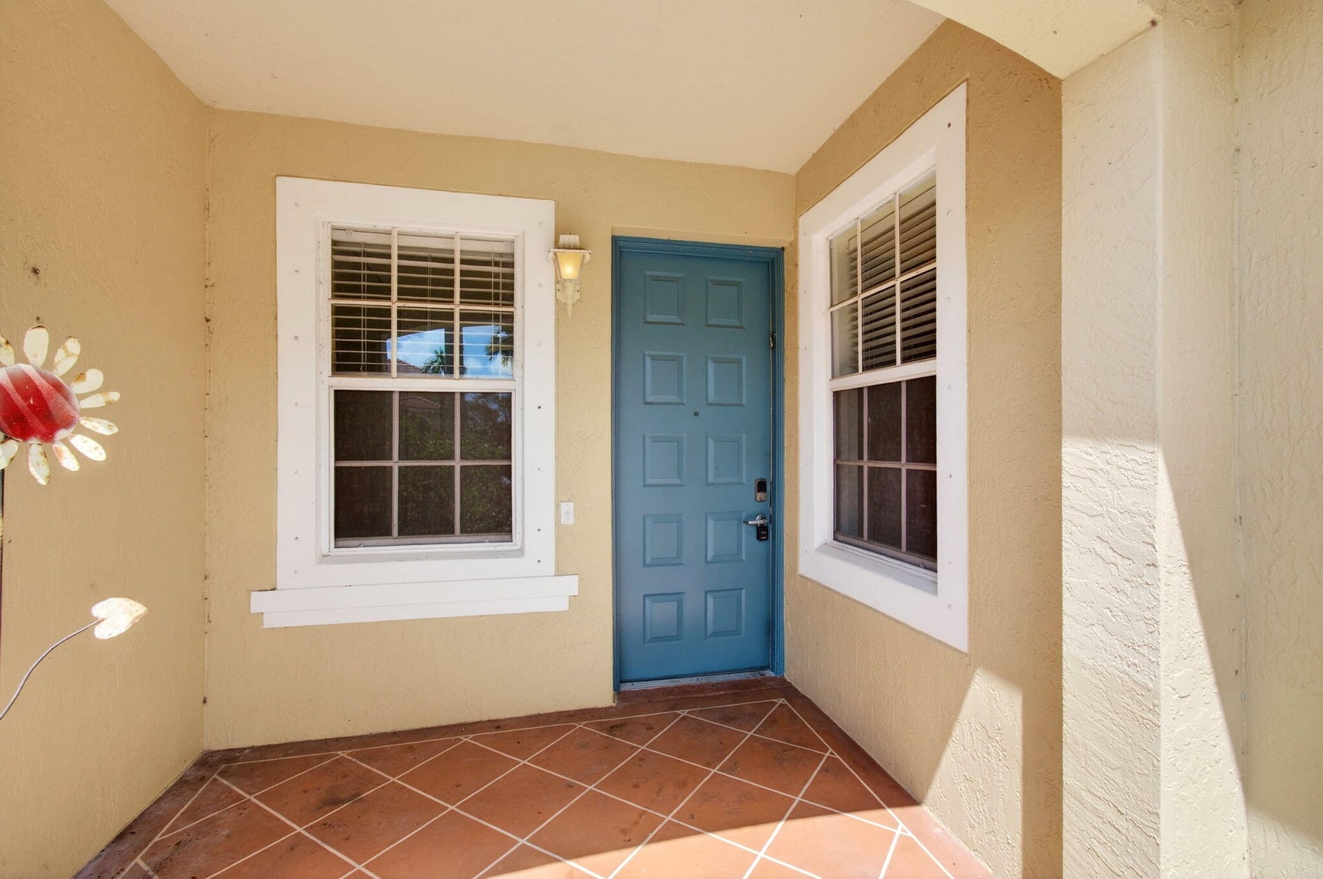 Unit 102 photo 8