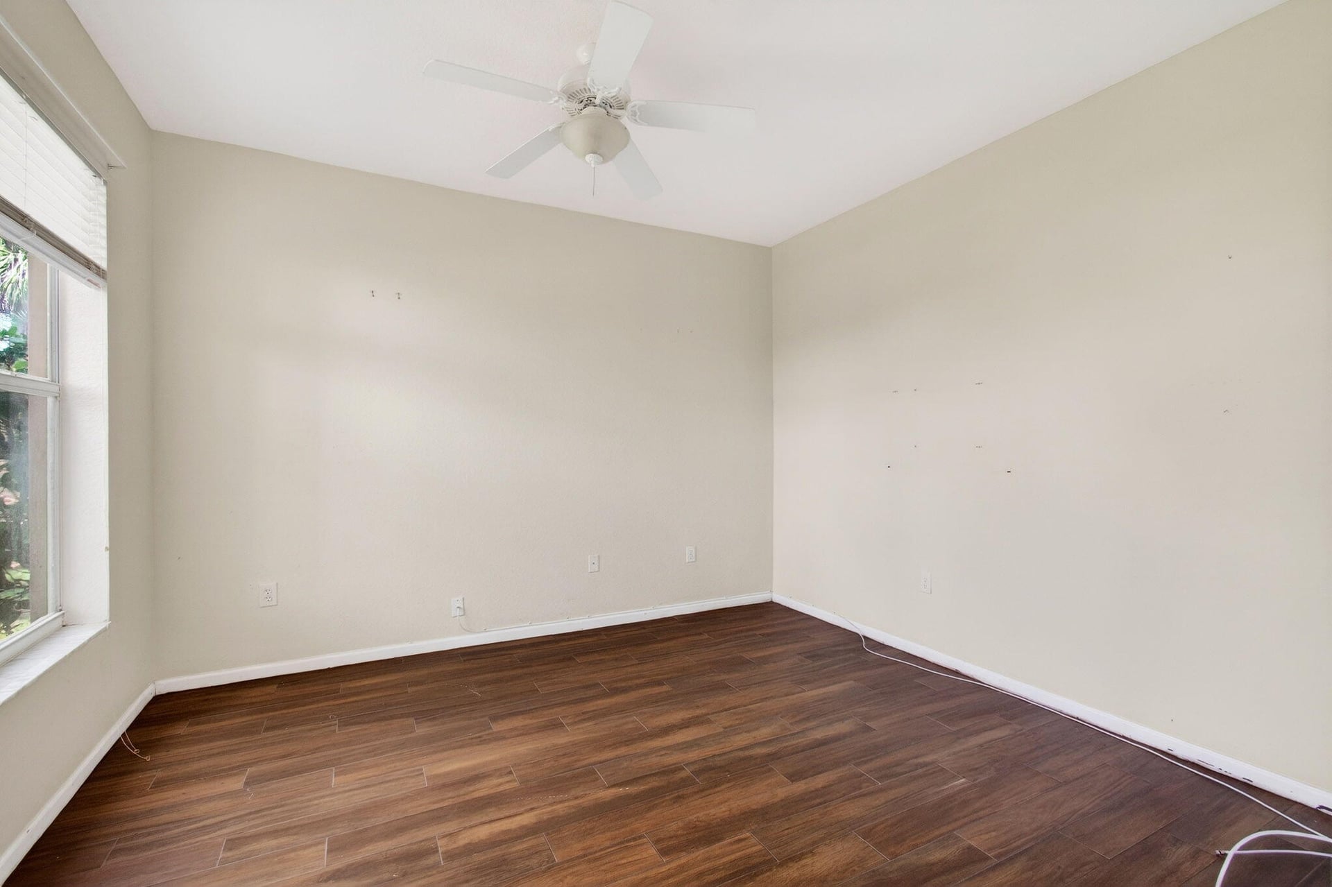 Unit 102 photo 23