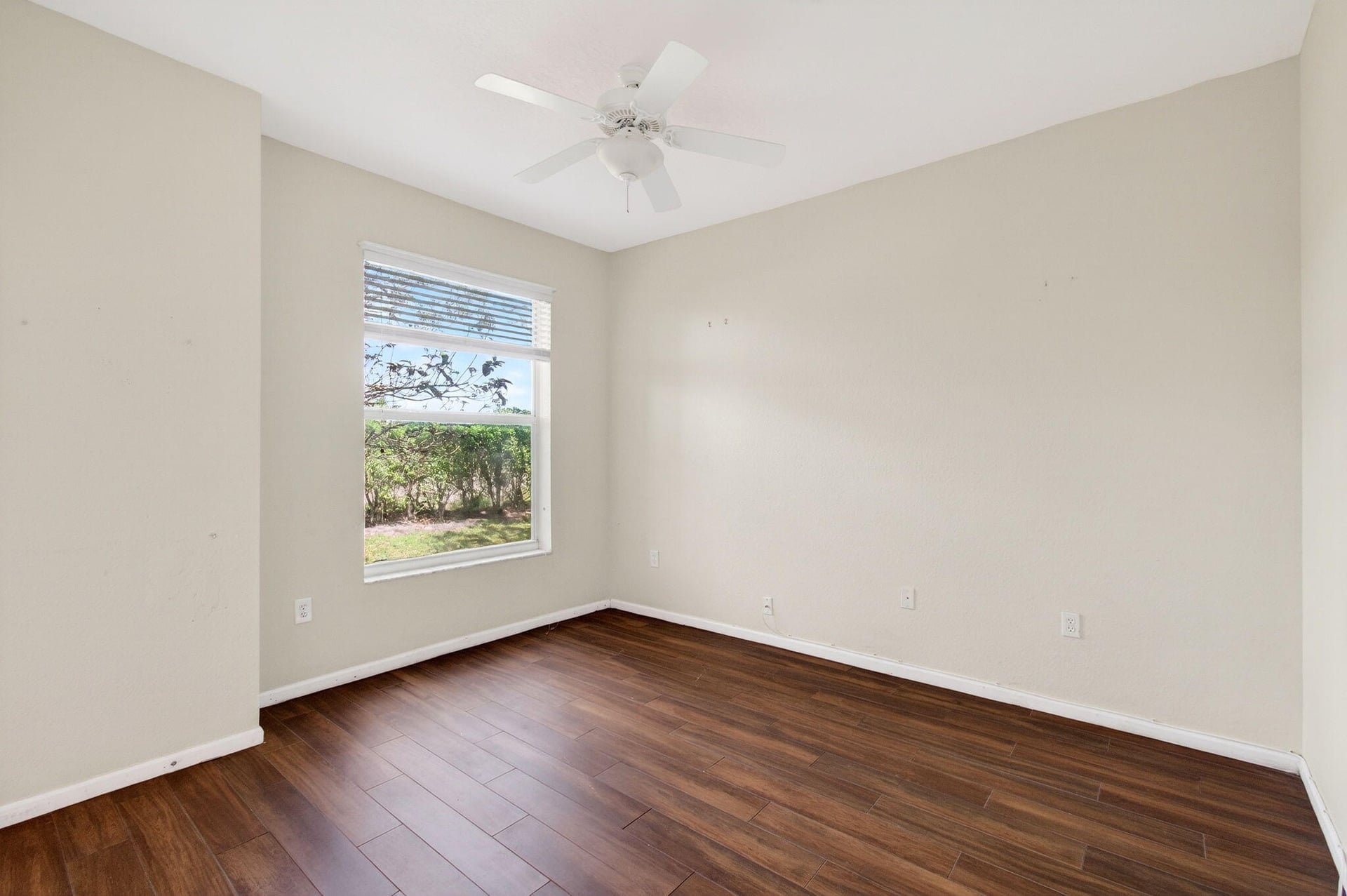 Unit 102 photo 24