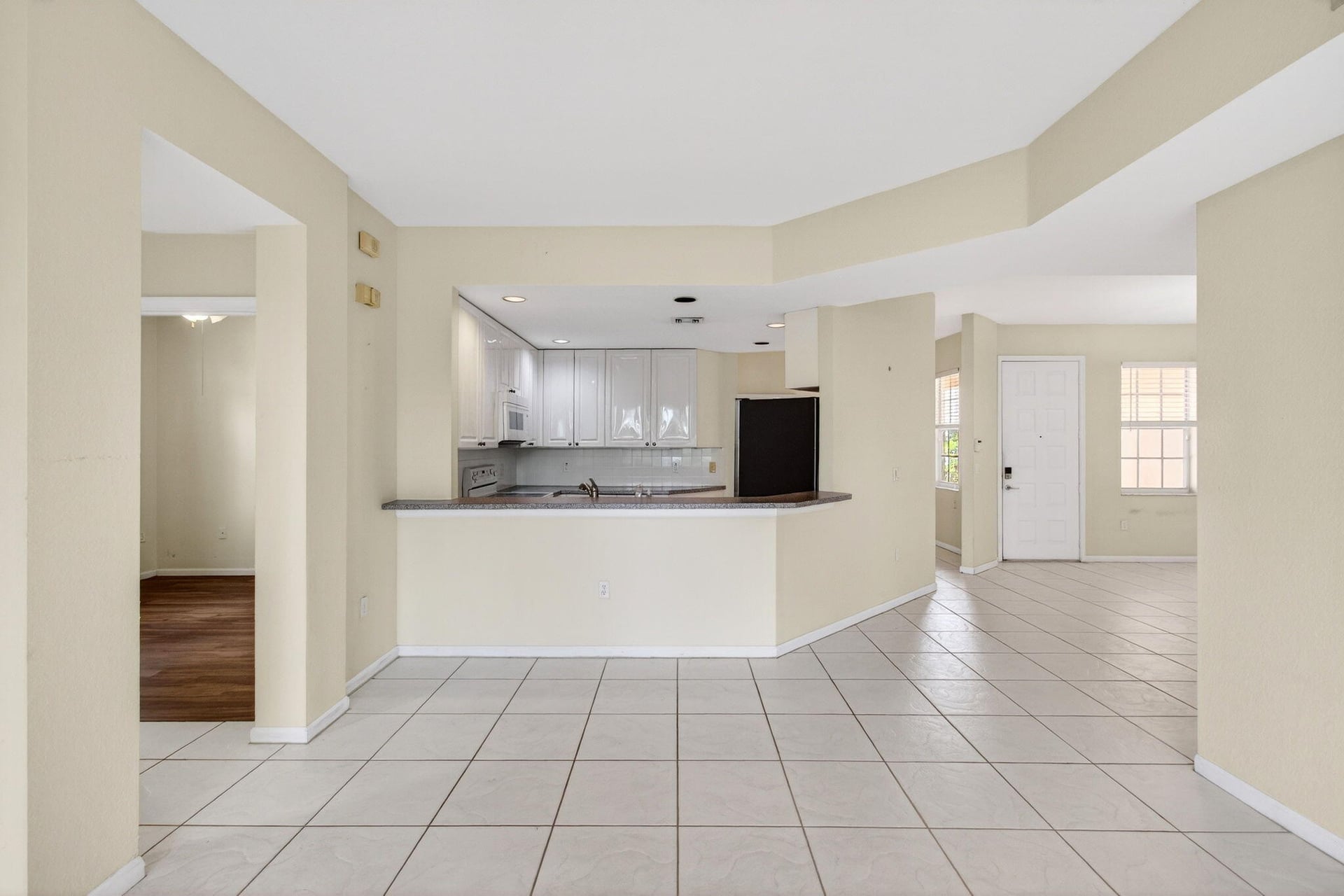 Unit 102 photo 27