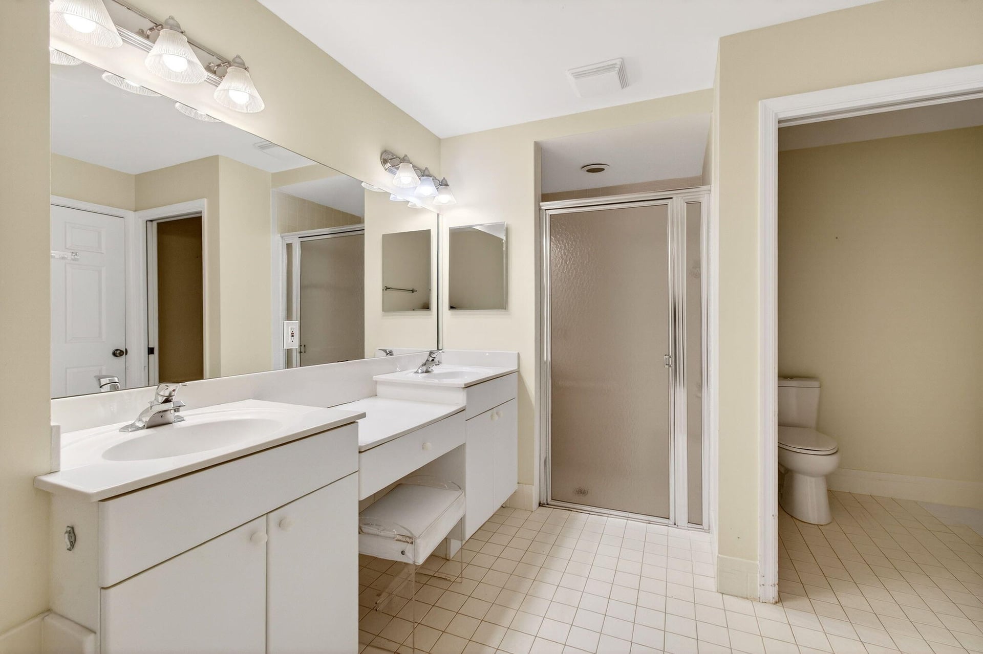 Unit 102 photo 54