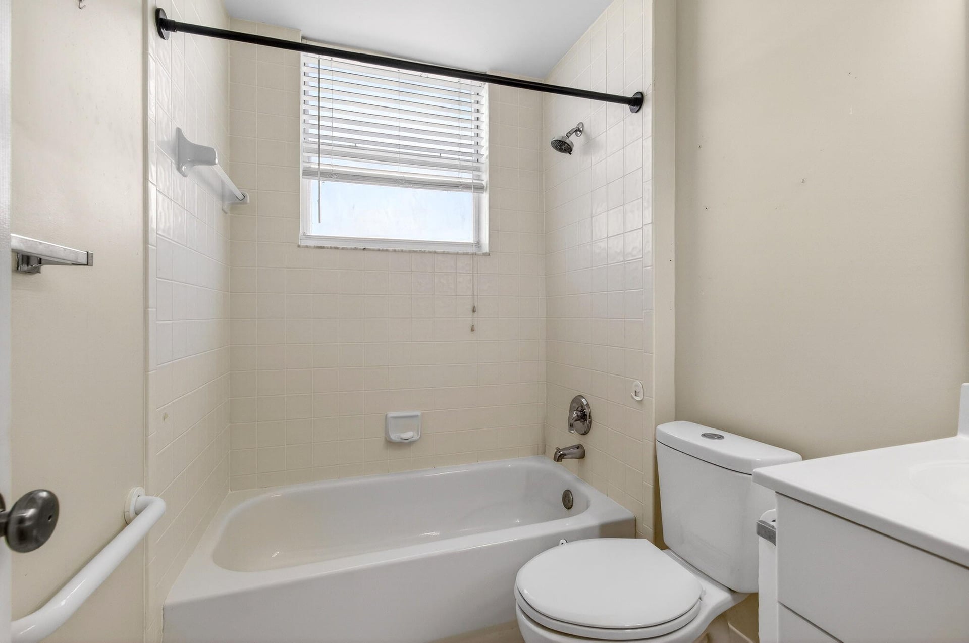Unit 102 photo 60