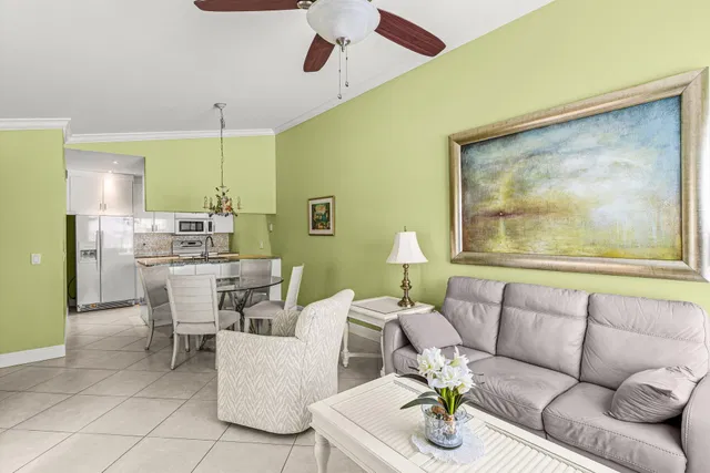 Residence photo 3