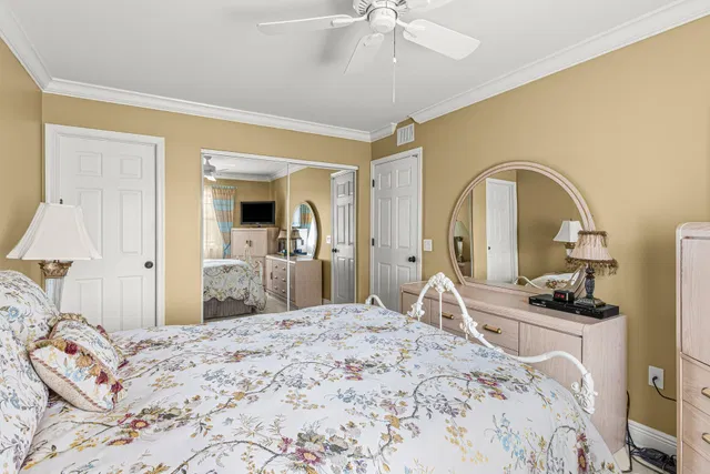 Residence photo 11