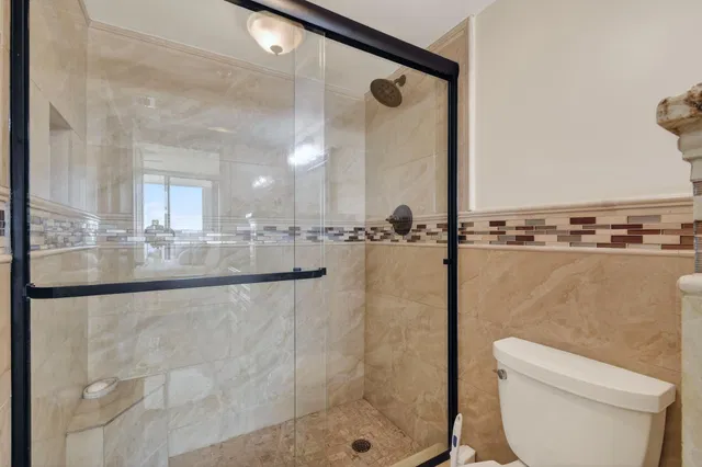 Unit 320 photo 35