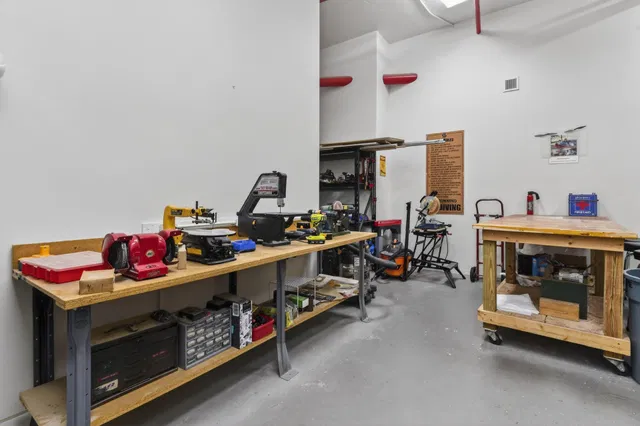 Unit 320 photo 61