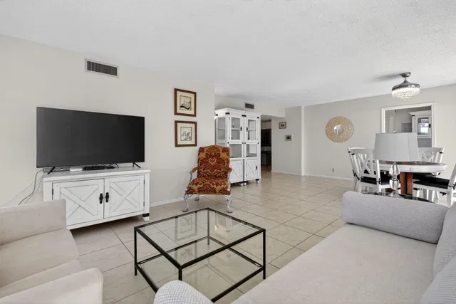 Singer Island Unit 408 photo 4