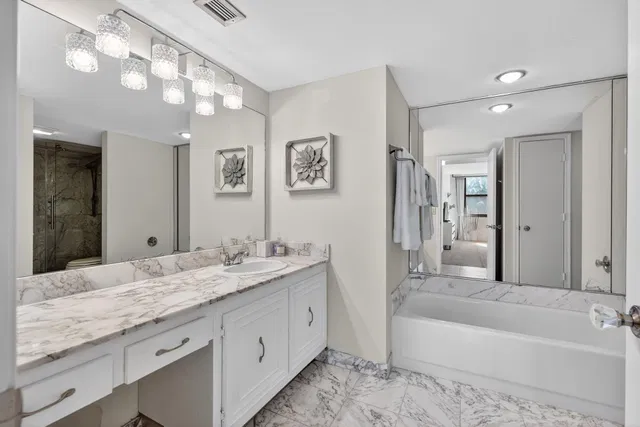 Singer Island Unit 408 photo 8