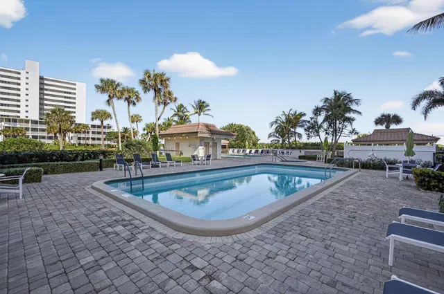 Singer Island Unit 408 photo 23