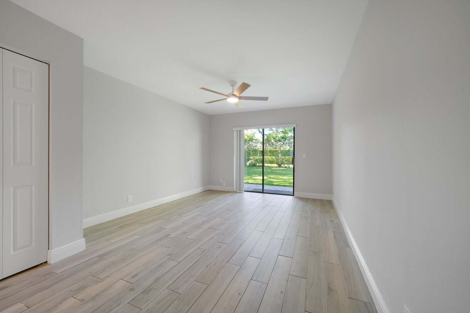 Unit 683,685 photo 15