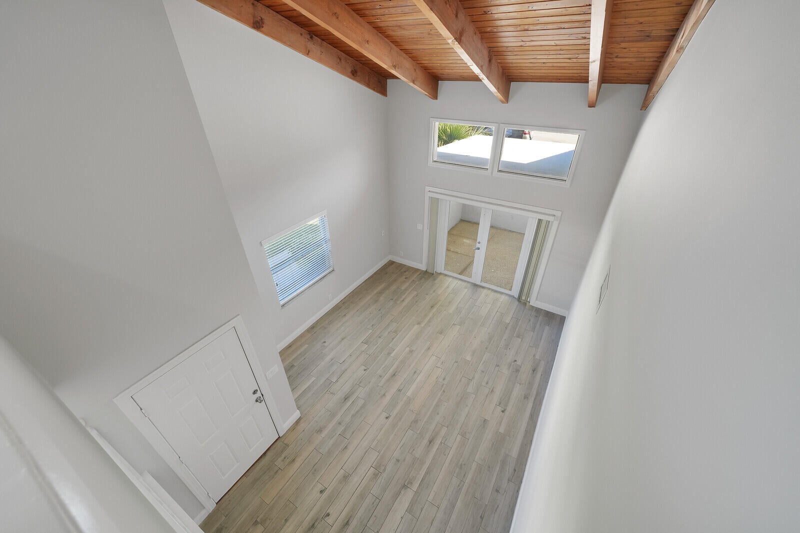Unit 683,685 photo 16