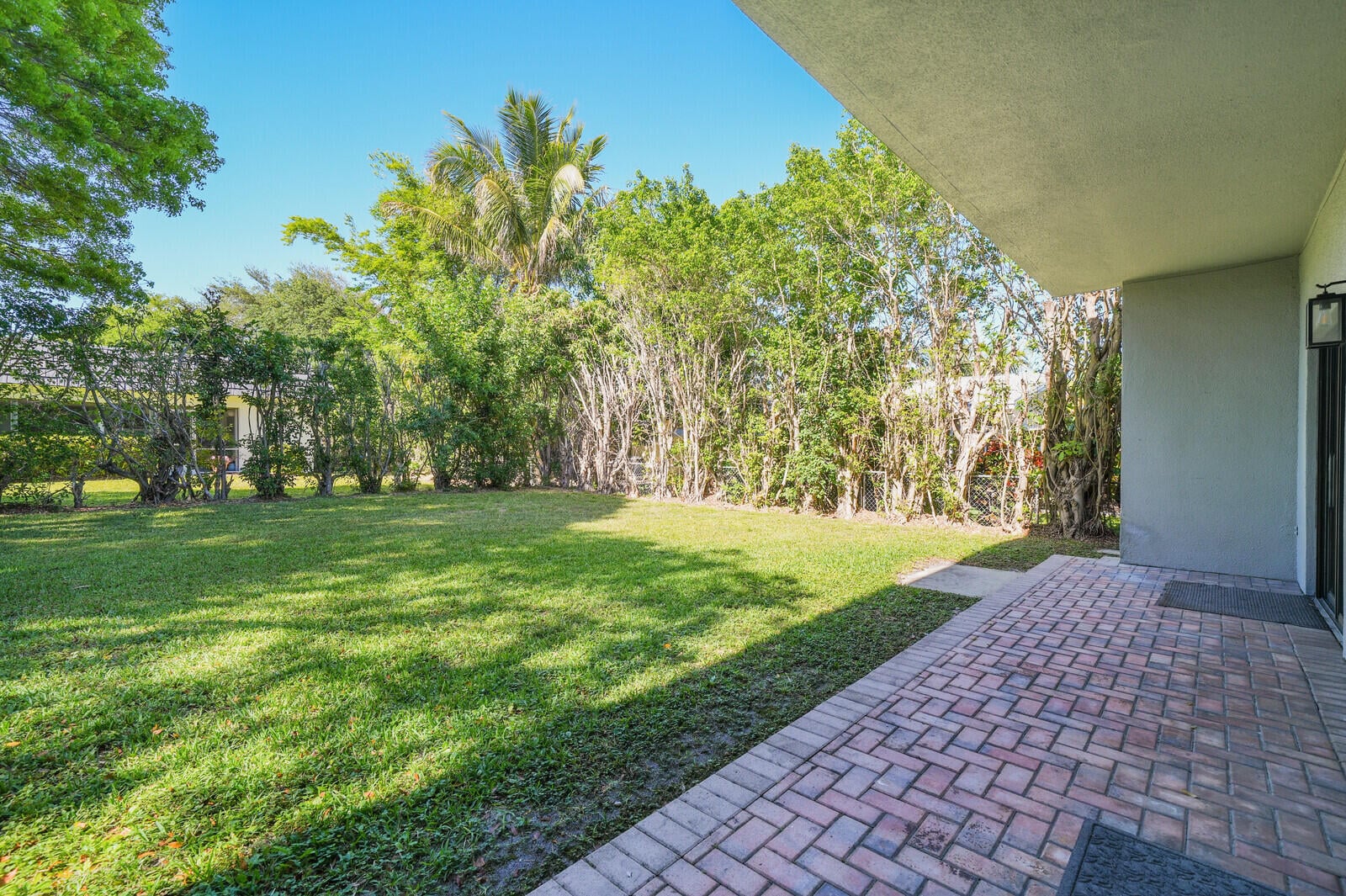 Unit 683,685 photo 30