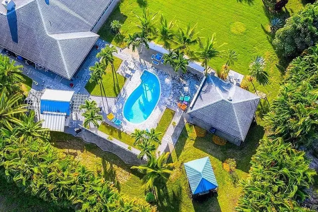 Residence photo 5