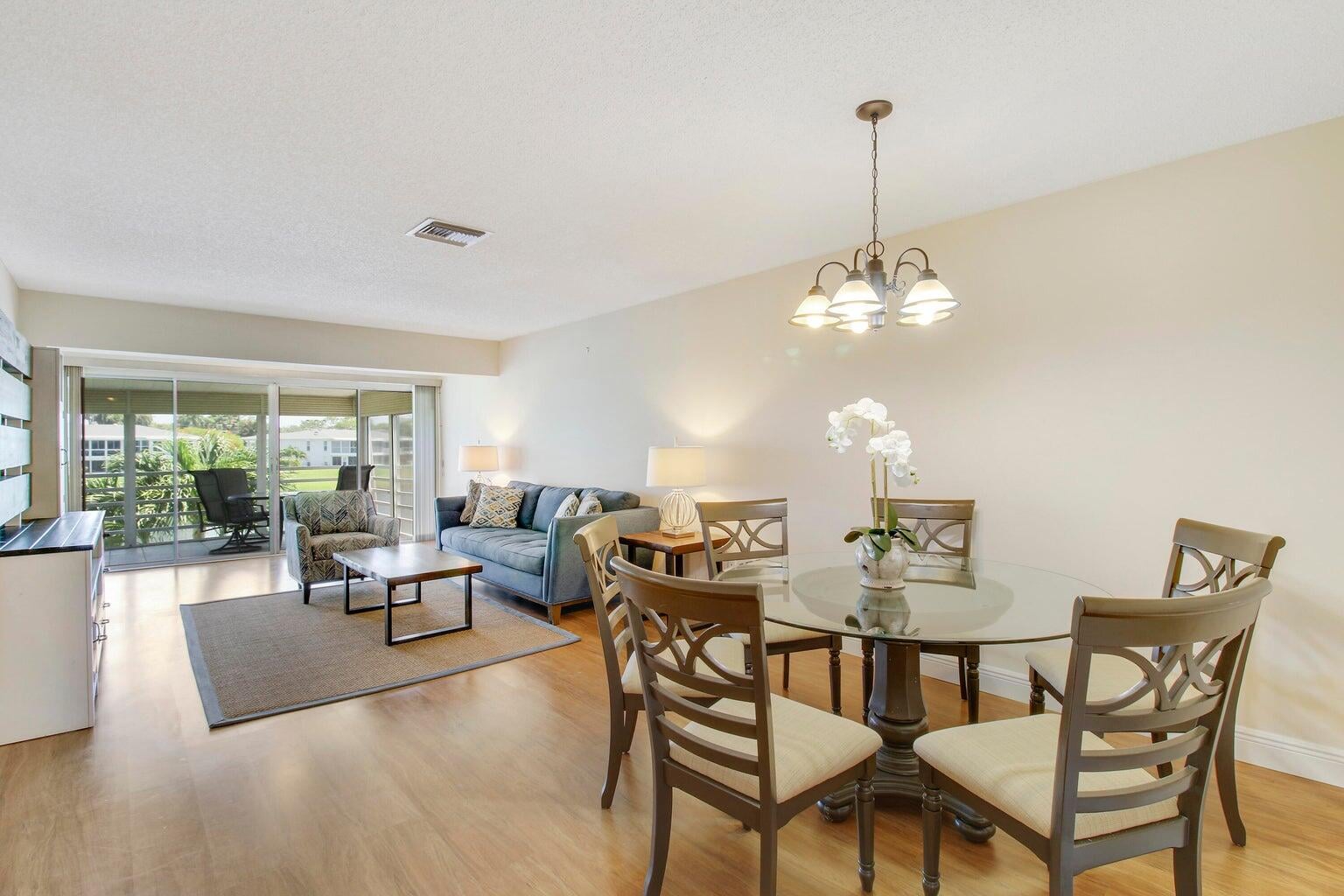  Unit 203 photo 4