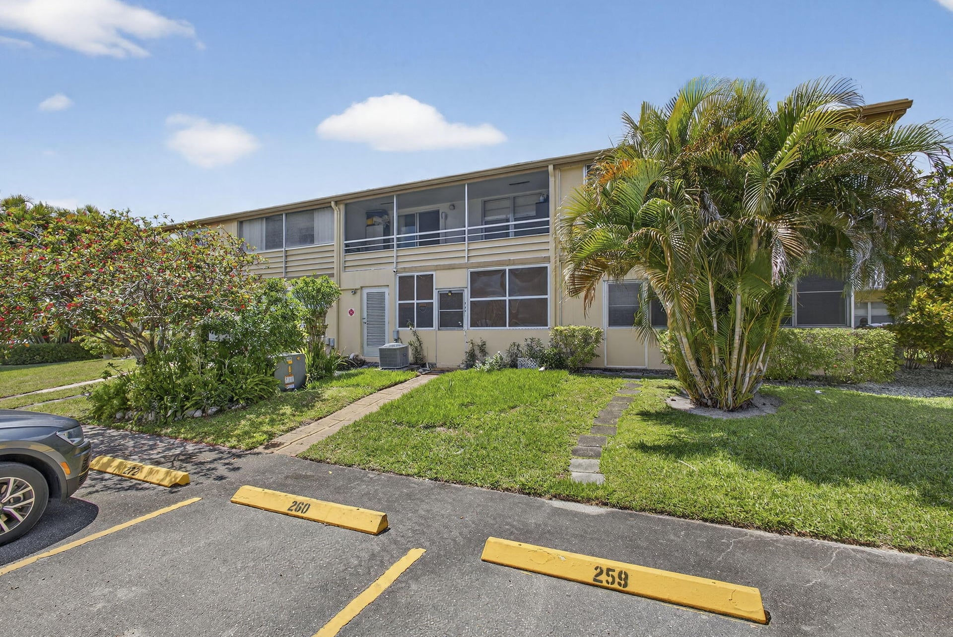  Residence photo 17