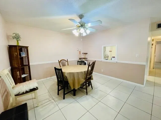 Unit 103 photo 5