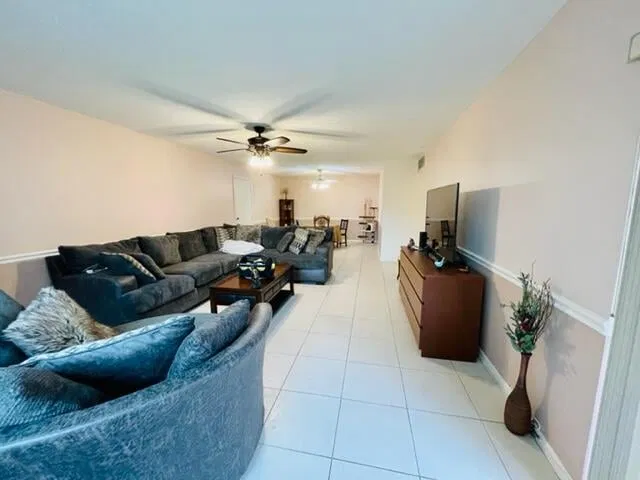 Unit 103 photo 8