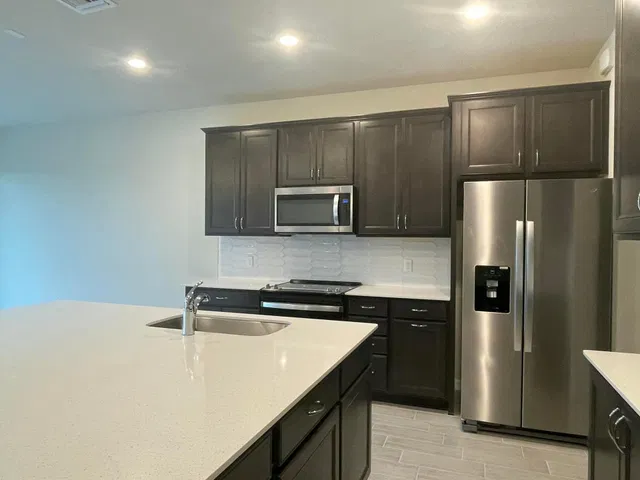 Residence photo 8