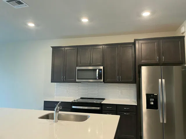 Residence photo 9