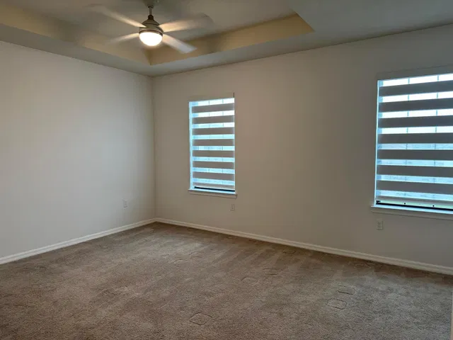 Residence photo 16