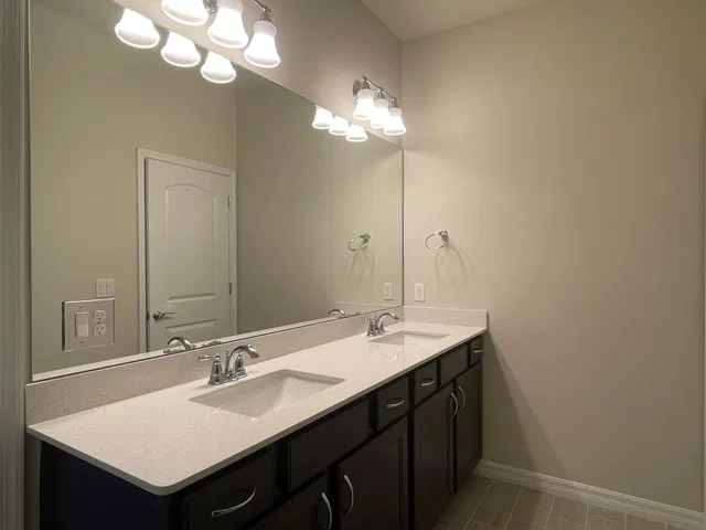 Residence photo 18