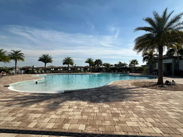 Residence photo 25