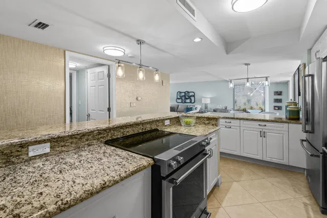 Tiara Singer Island Unit 9h photo 11
