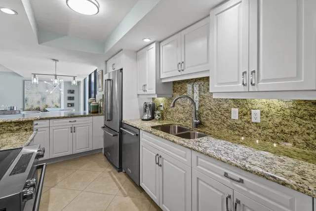 Tiara Singer Island Unit 9h photo 12