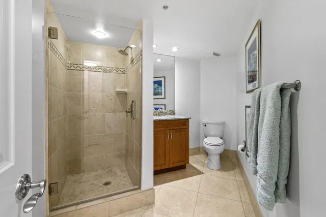 Tiara Singer Island Unit 9h photo 30