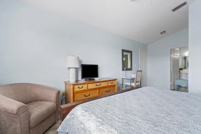 Residence photo 15