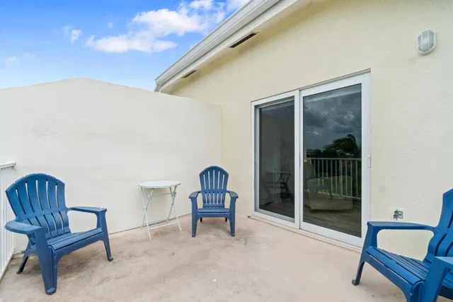 Residence photo 30