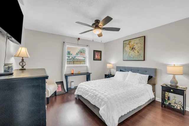 Residence photo 30