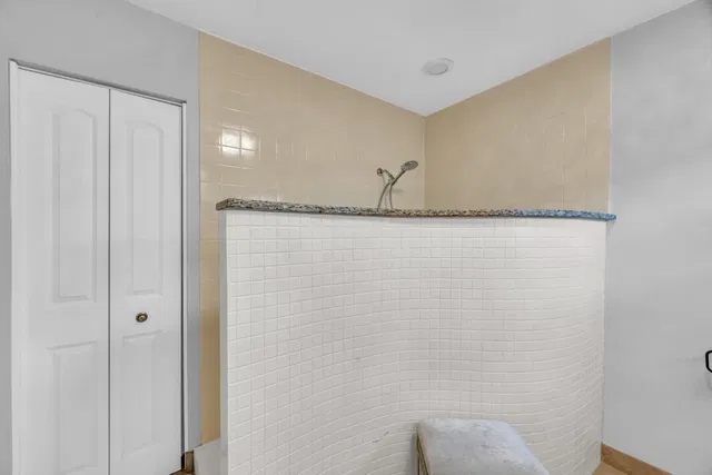 Residence photo 34