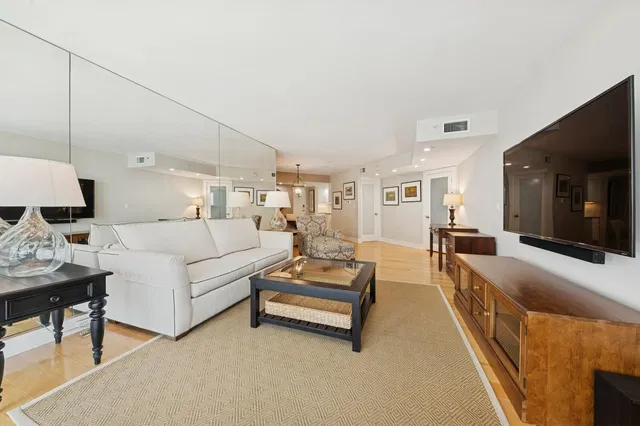 Tiara Singer Island Unit 18 G photo 3