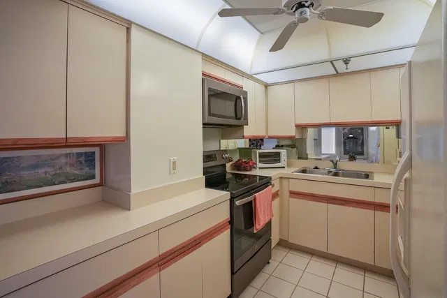 Helios Jupiter Unit 102 photo 15