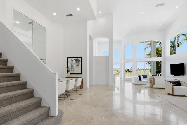 Woodfield Country Club Residence photo 4