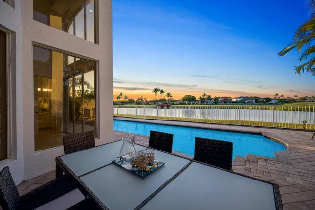 Woodfield Country Club Residence photo 56