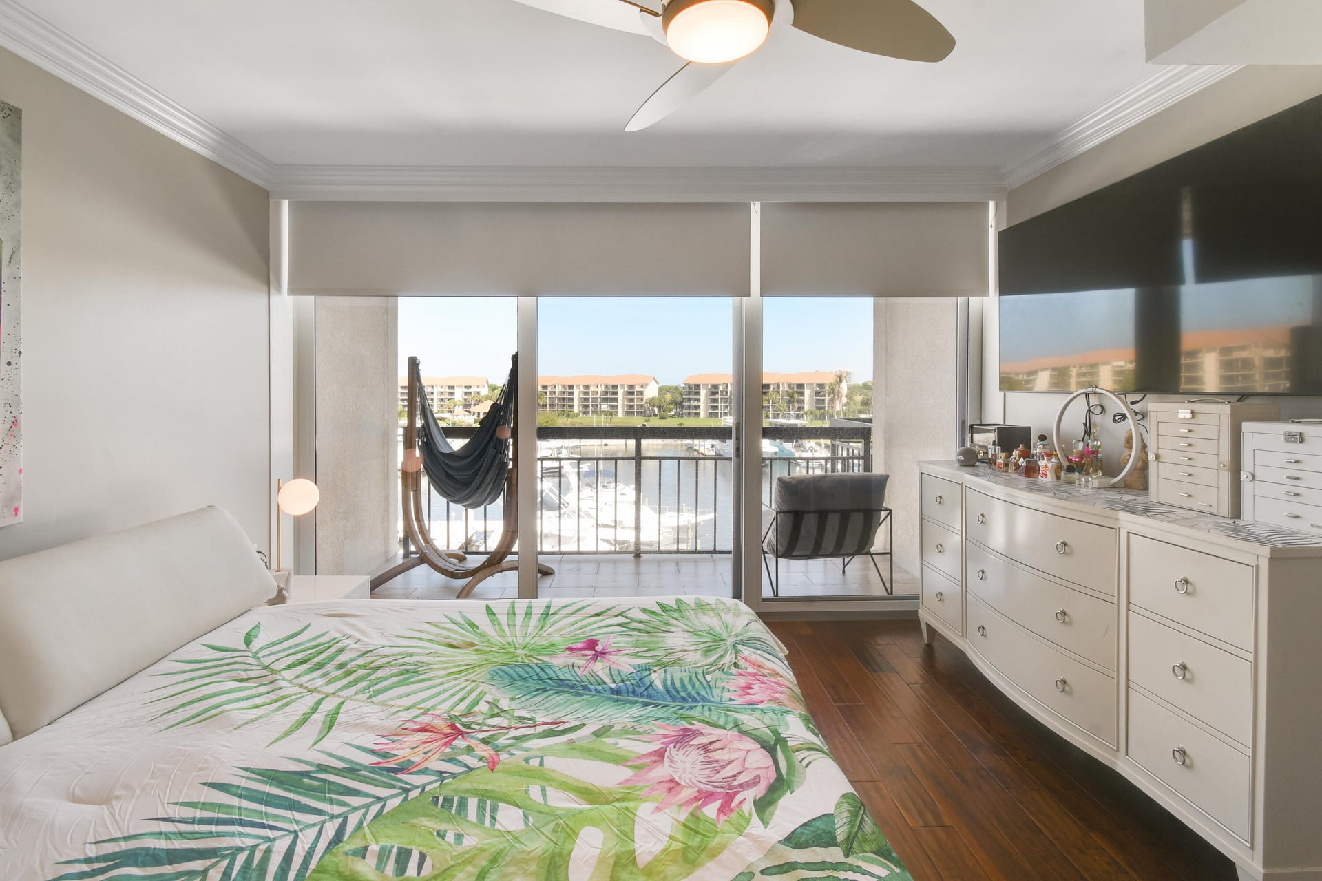 Unit 503 photo 18