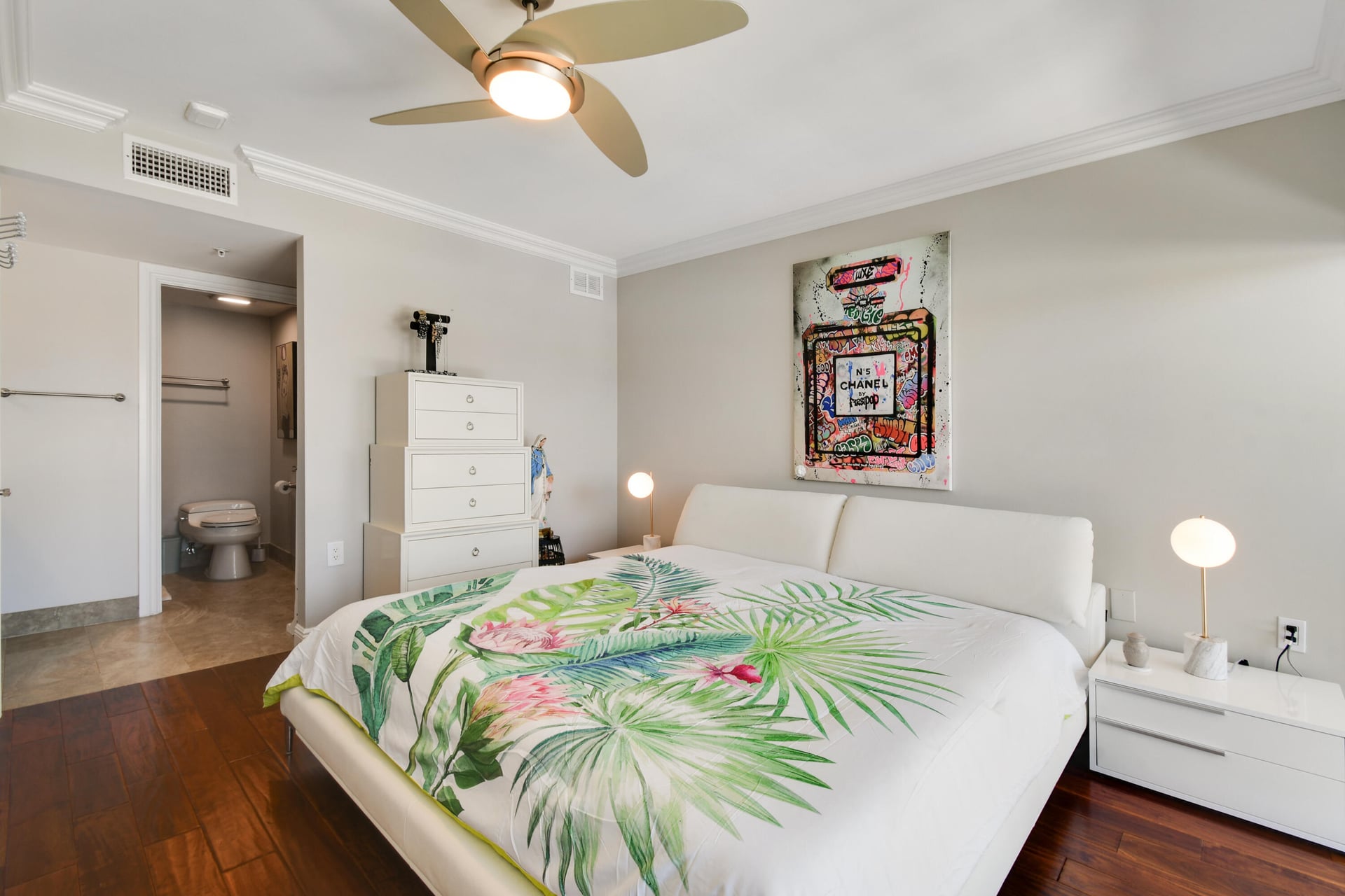 Unit 503 photo 20
