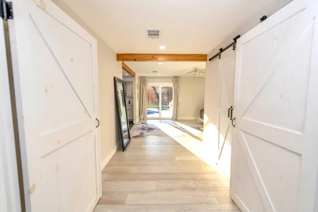 Residence photo 26