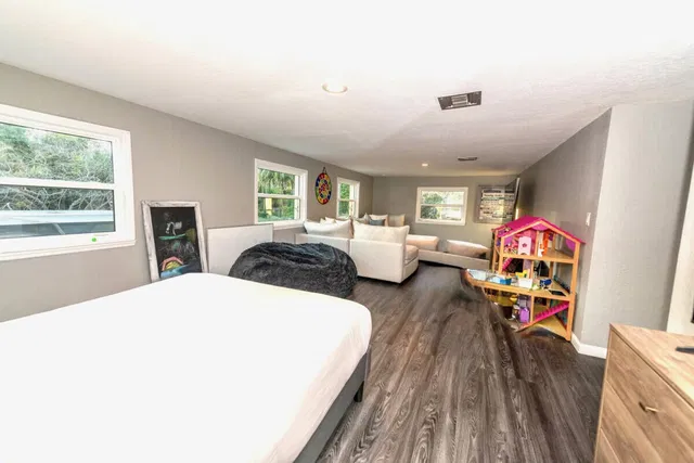 Residence photo 45