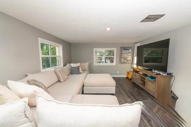 Residence photo 46
