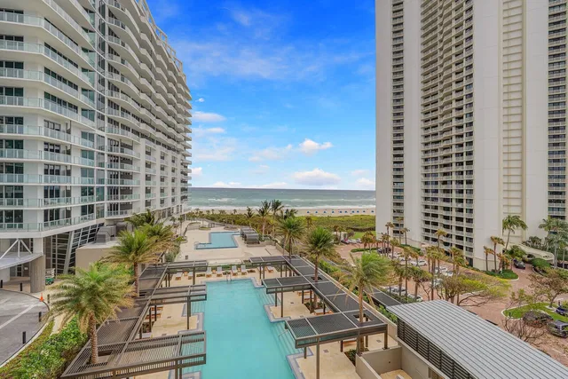 Singer Island Unit 704 photo 5