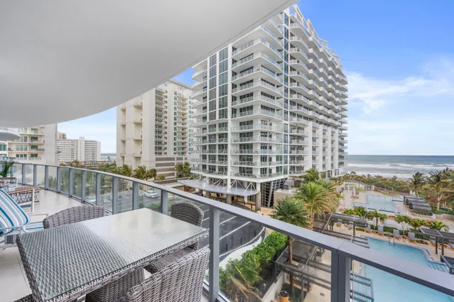 Singer Island Unit 704 photo 9