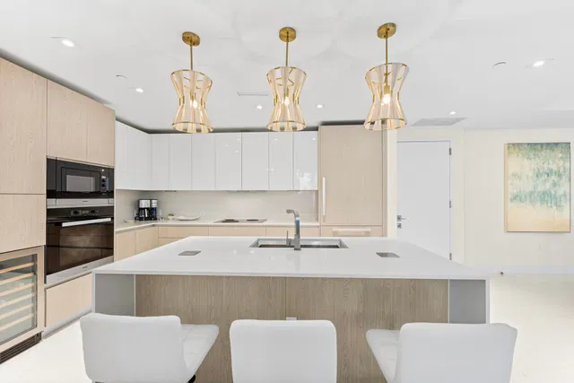 Singer Island Unit 704 photo 13
