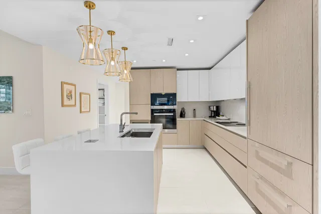 Singer Island Unit 704 photo 14