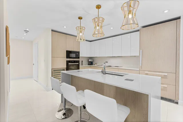 Singer Island Unit 704 photo 15
