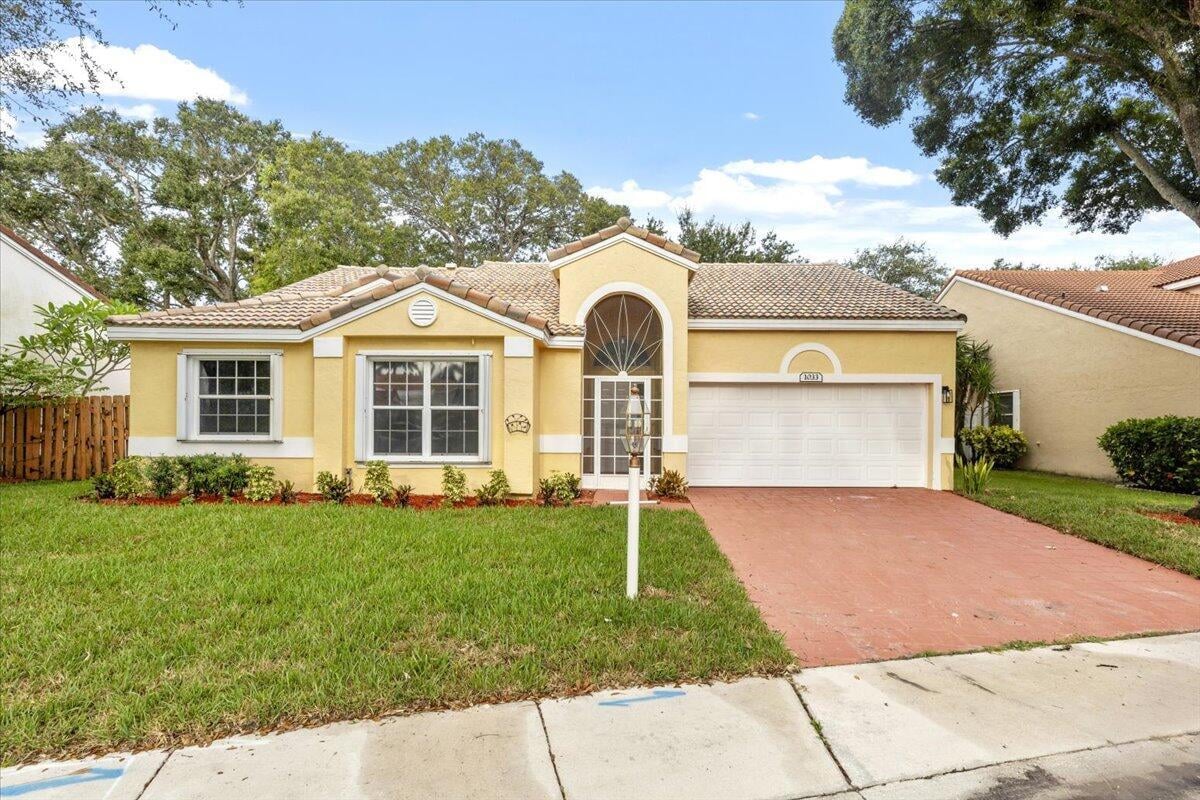 Residence photo 3